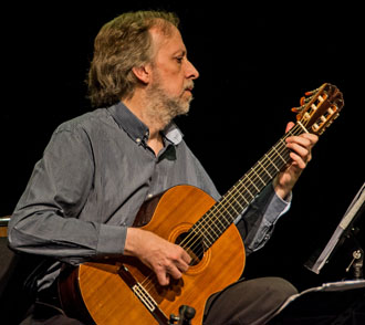 Dos Guitarras Dialogando con la Juventud version año 2016